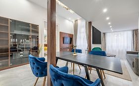 Elizabeth Apartment Deluxe
